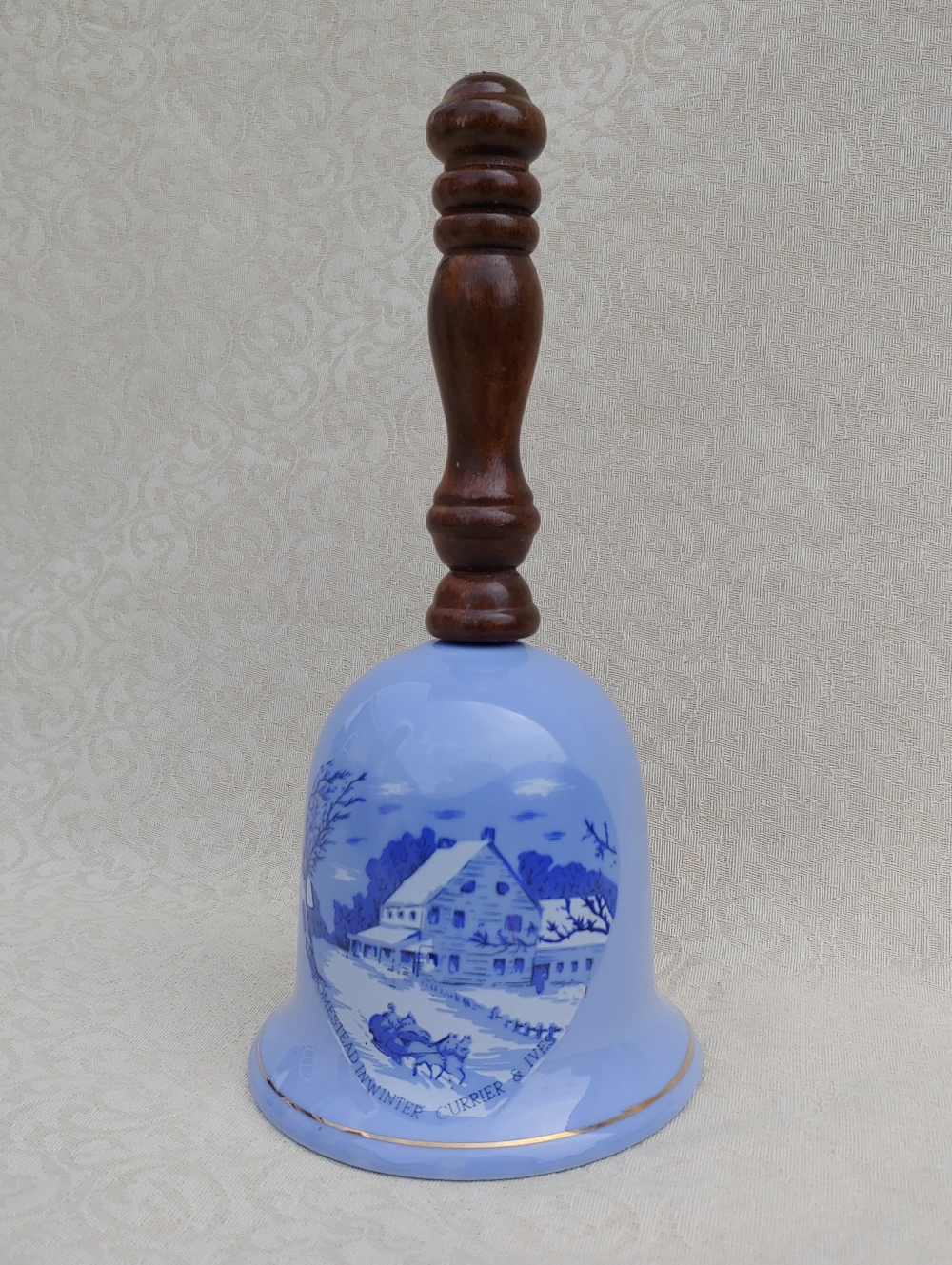 Vintage 1979 Currier & Ives Blue Porcelain Bell Musical Box - Picture 14 of 14